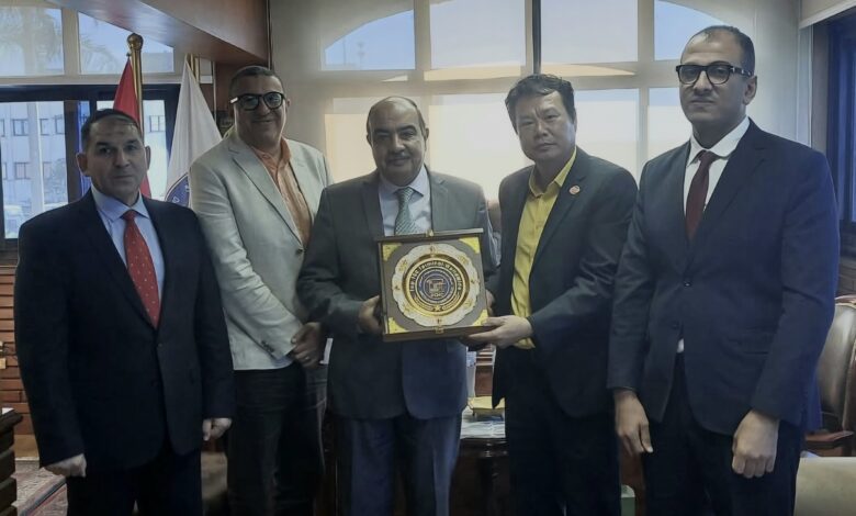 DCHC meeting with SFT and SLG representatives to discuss expanding feeder services at Damietta Container Terminal.