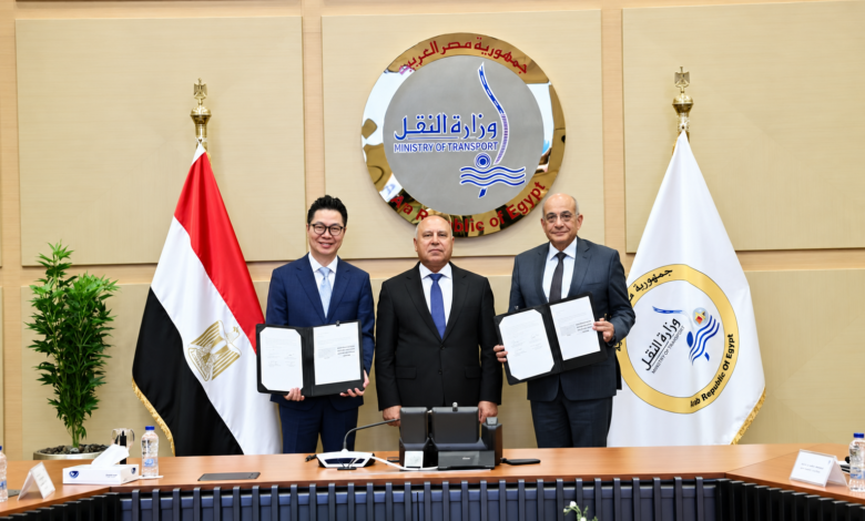 Signing ceremony for the El Max Port dry bulk terminal memorandum of understanding between Alexandria Port Authority and Xiamen C&D, attended by Egypt’s Minister of Transport Kamel El-Wazir.